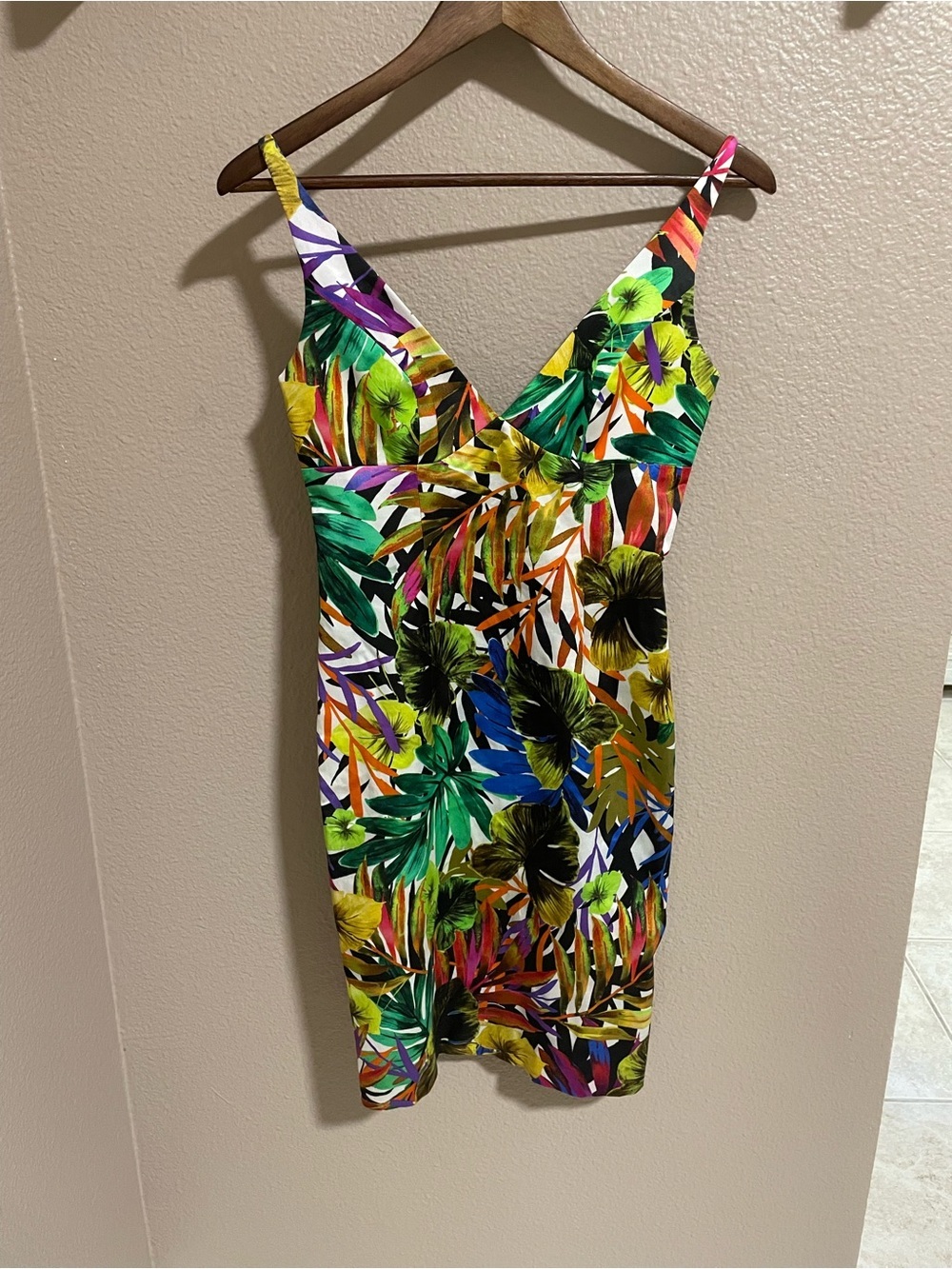 Milly Tropical V-Neck Bodycon Dress in Multi-Color
